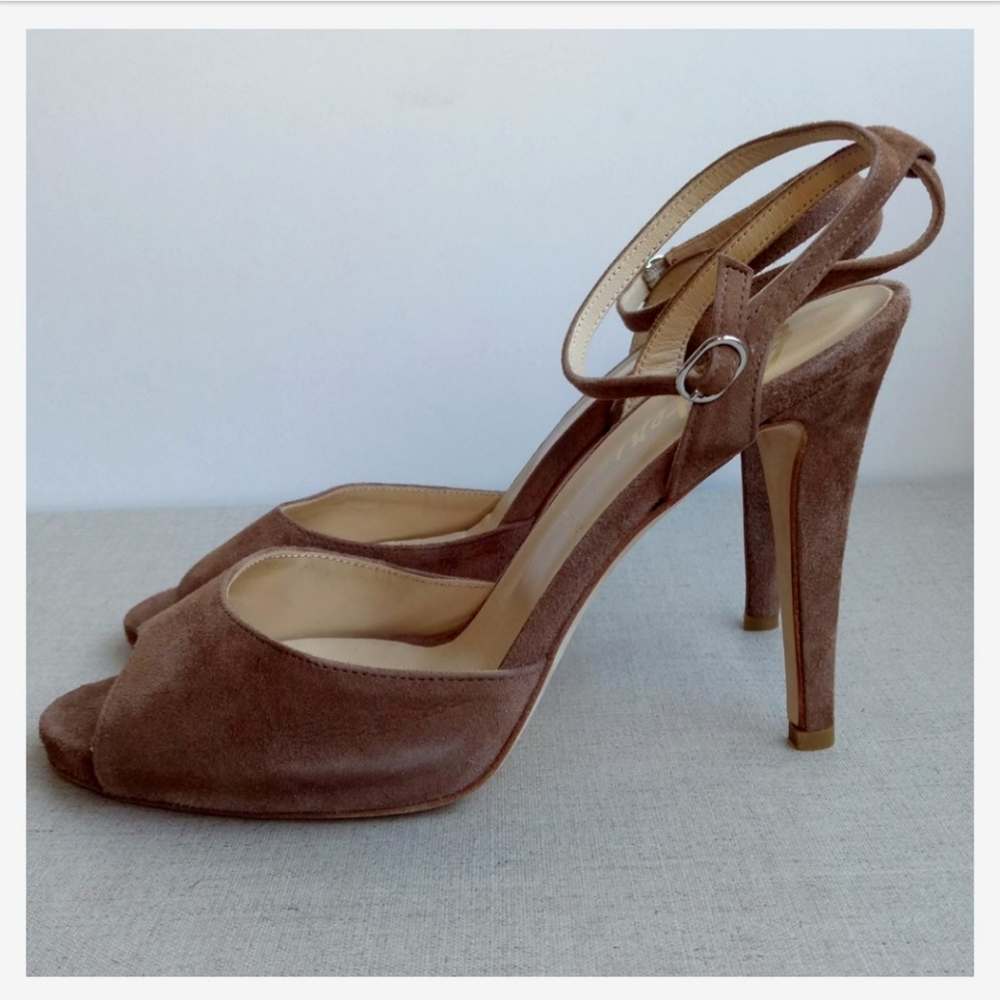 Butter Women US 9 Brown Suede High Heel Sandals